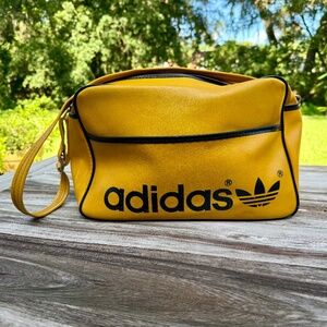 Vintage Adidas Trefoil Shoulder Bag Yellow Black Retro Sport Gym Bag
